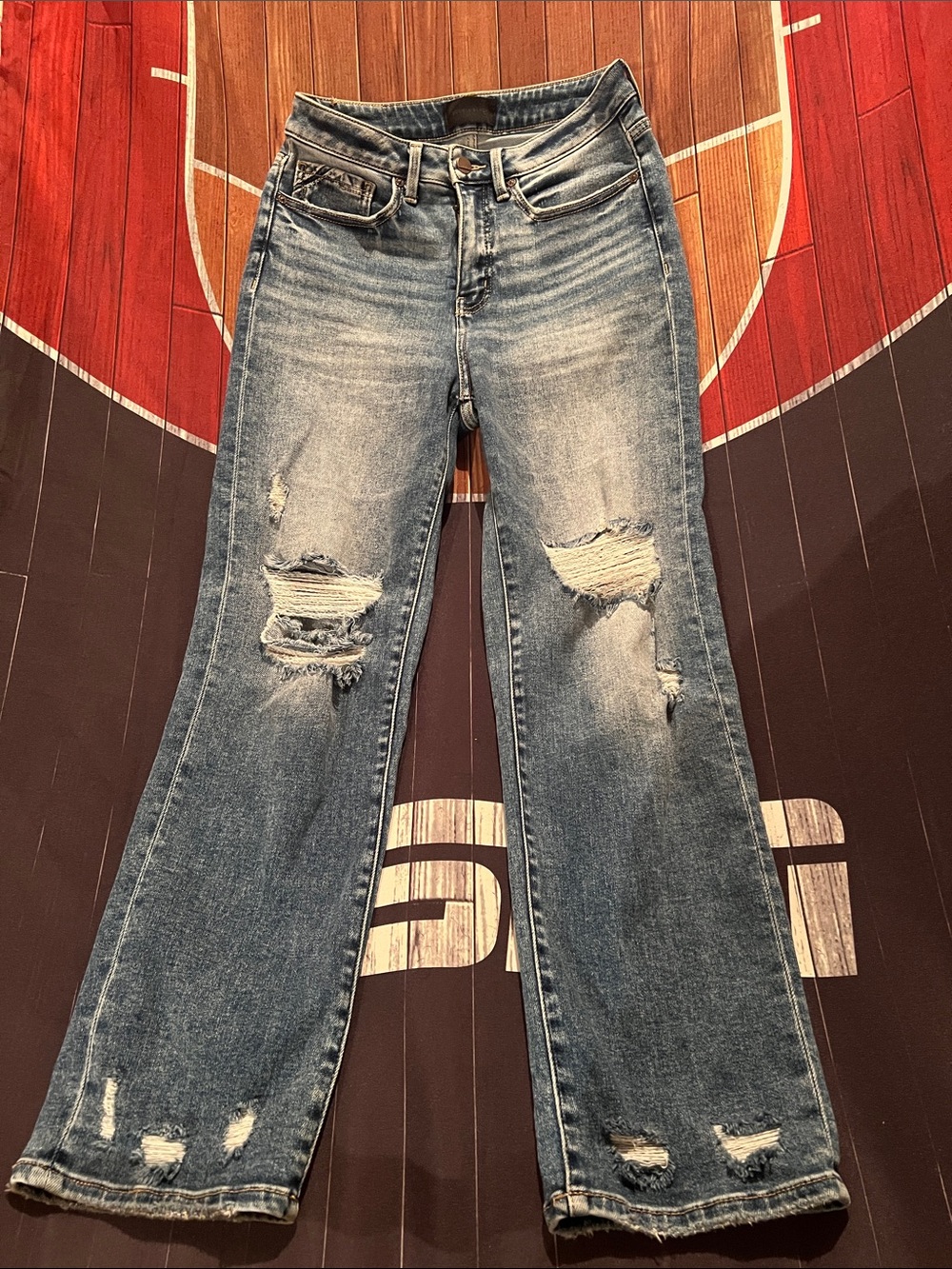 Buckle Distressed Mid-Blue Cropped Jeans